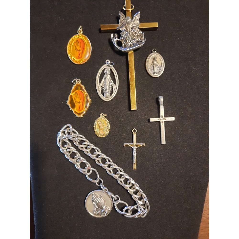 9 Religious Items Medallions Charms Bracelet